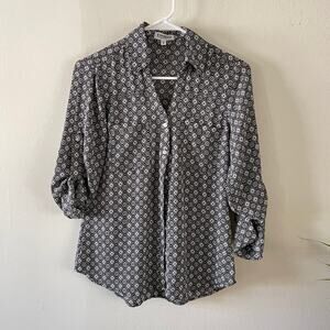 Express Womens XS Portofino Shirt Kaleidoscope Geometric Black White Roll Tab